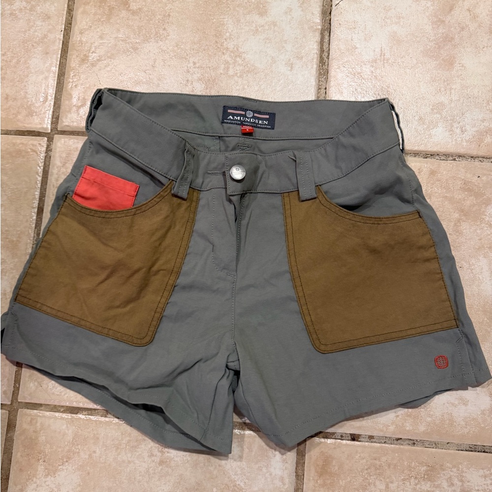 Stylish Women's Cargo Shorts in Gray and Tan